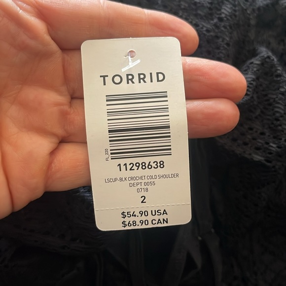 Torrid black crochet cold shoulder swim suit cover, size 2 - Picture 2 of 3